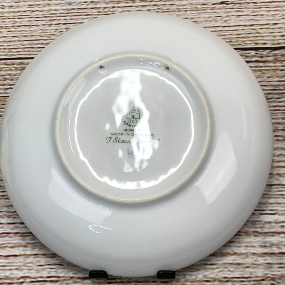 Bing & Grondahl Christmas 7" Plate‎ 1965 I Skoven for Jul Denmark - Picture 4 of 6